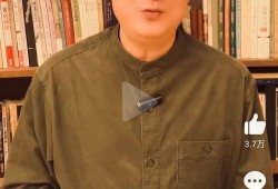 记者在香港吃瓜,揭秘街头热辣新闻现场