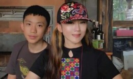 60岁网友吃瓜,吃瓜不忘岁月，笑谈人间百态