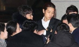 记者在香港吃瓜,揭秘街头热辣新闻现场