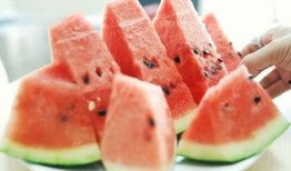 晚上吃瓜的视频,揭秘娱乐圈幕后故事