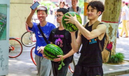 吃瓜学生时期,那些年我们一起“吃瓜”的日子