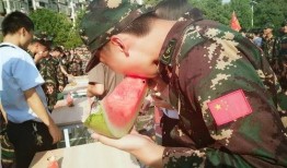 行走吃瓜群,揭秘网络社交新潮流